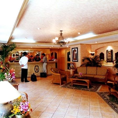 Villa Margarita Hotel ダバオ　シティ エクステリア 写真