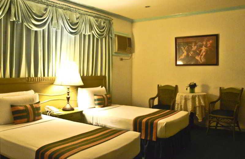 Villa Margarita Hotel ダバオ　シティ エクステリア 写真
