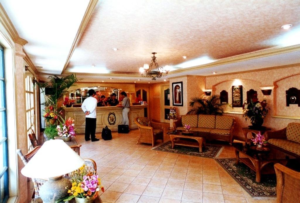 Villa Margarita Hotel ダバオ　シティ エクステリア 写真